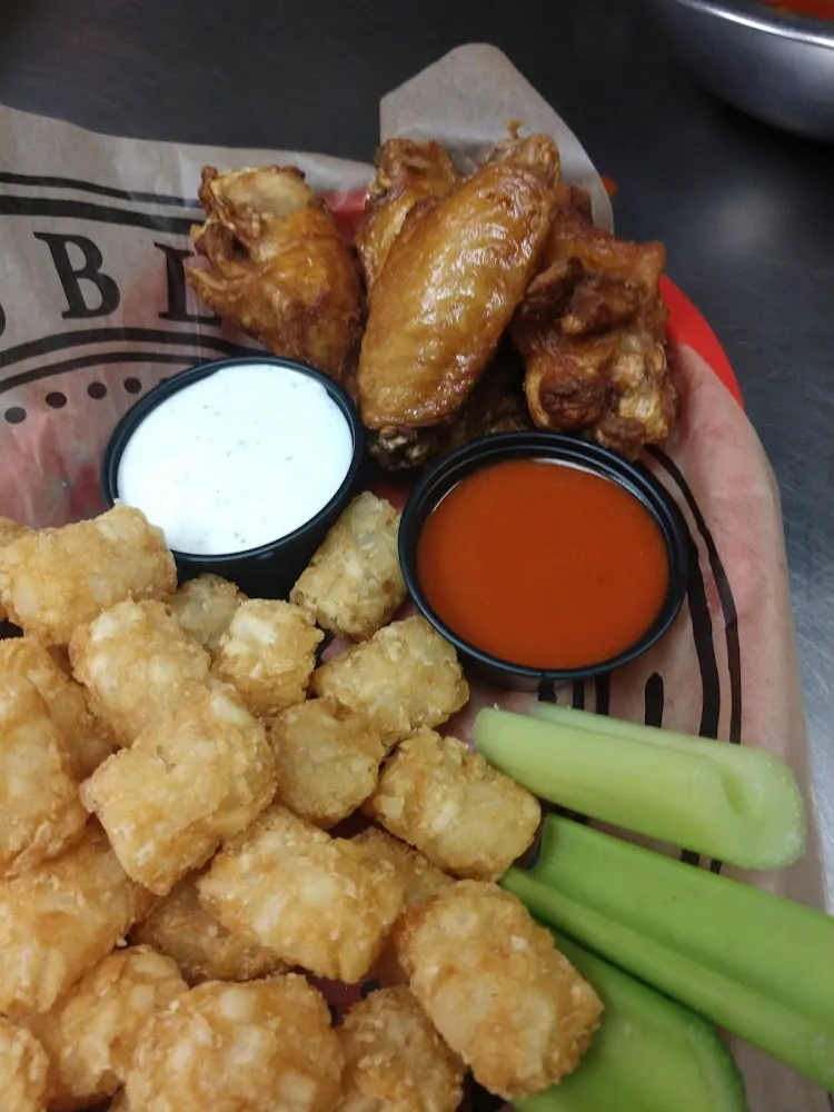 Wings and Tots